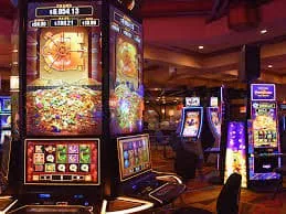 micasino Baccarat en Vivo Quetzal Dorado